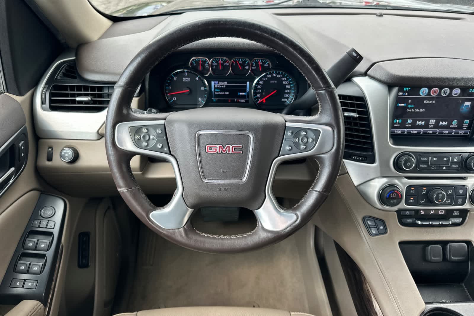 Thumbnail: 2019 GMC Yukon XL - 13