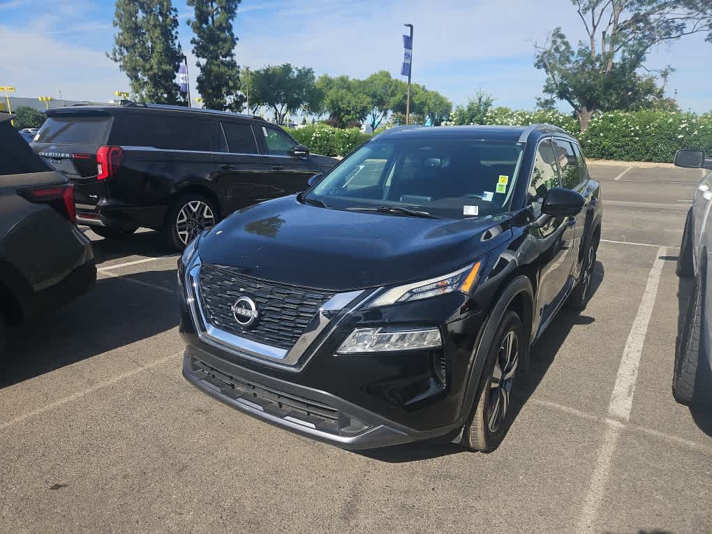 2023 Nissan Rogue SL FWD's photo