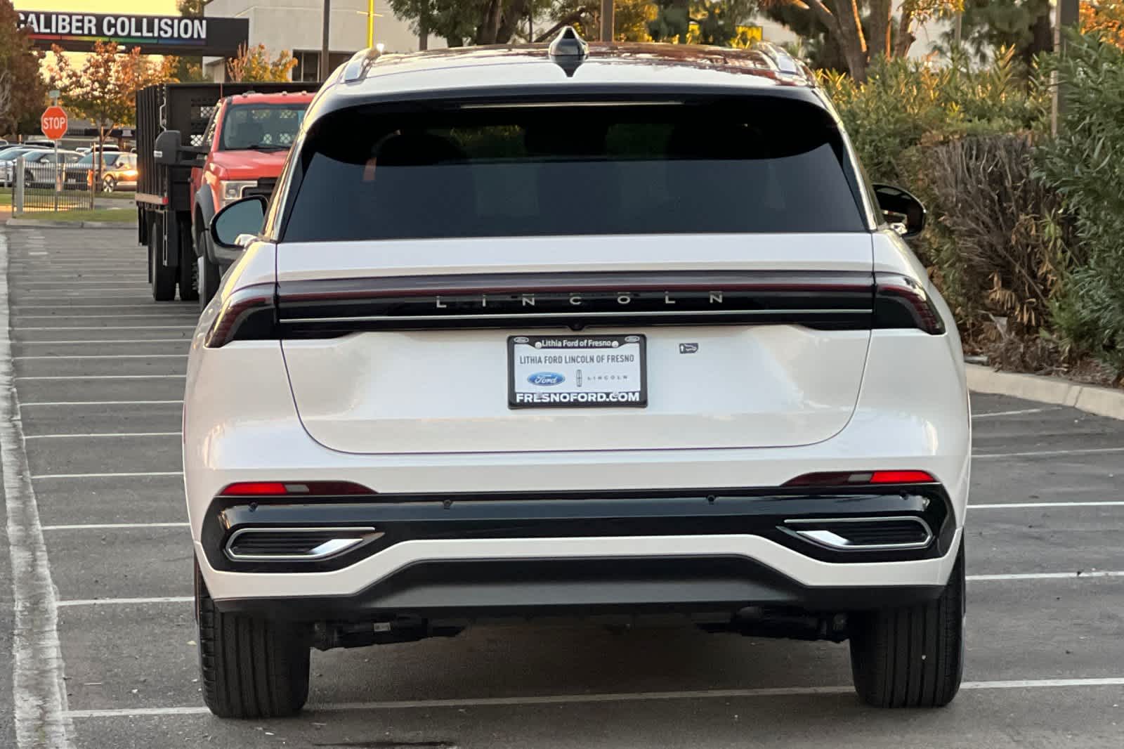 Thumbnail: 2026 Lincoln Nautilus - 7