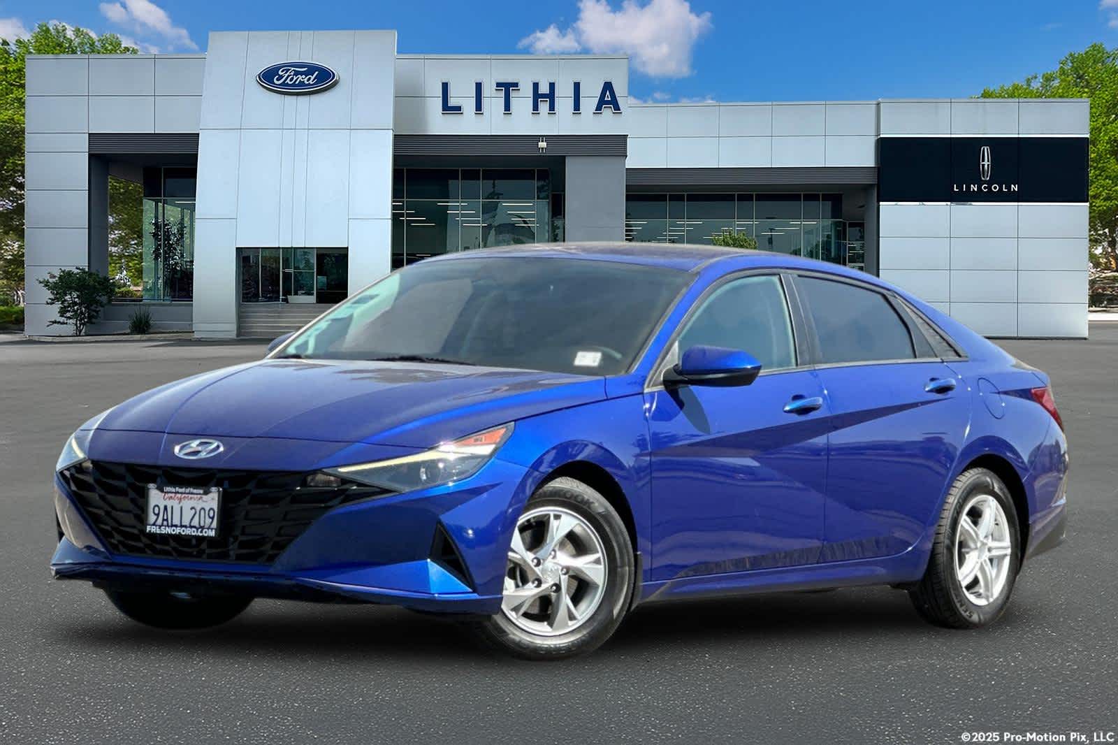 Thumbnail: 2022 Hyundai Elantra - 1