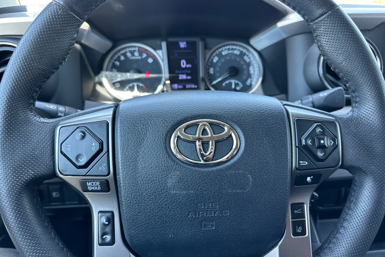 Thumbnail: 2020 Toyota Tacoma - 22