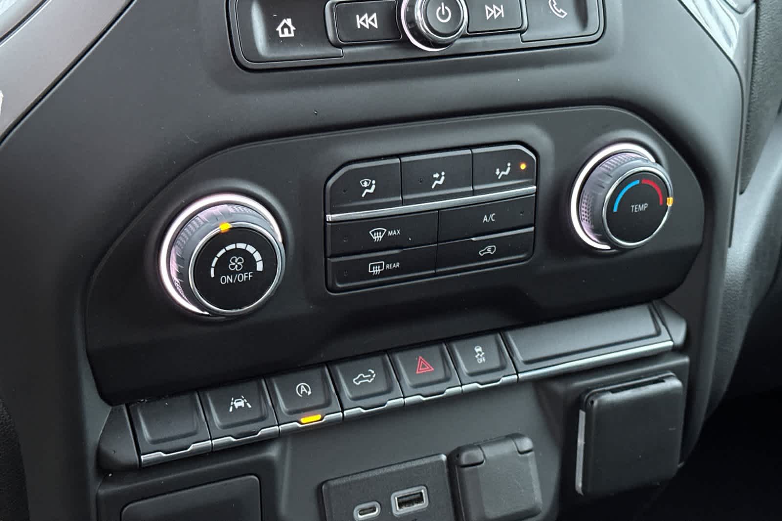 Thumbnail: 2023 Chevrolet Silverado 1500 - 20