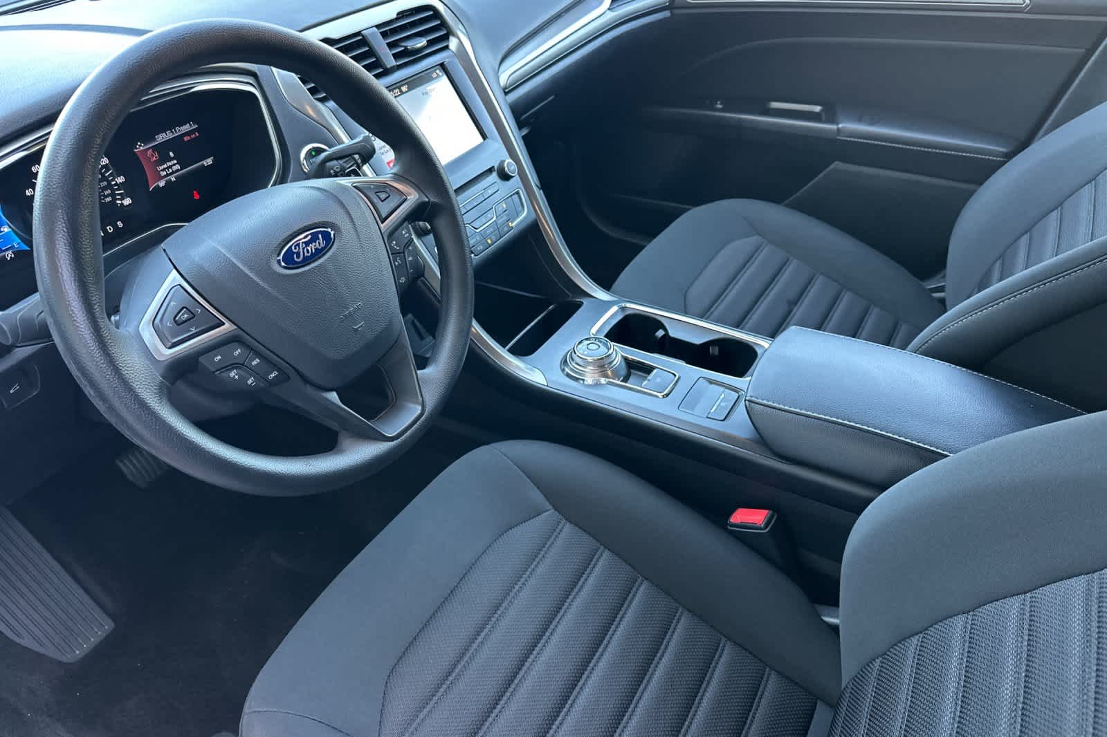 Thumbnail: 2017 Ford Fusion - 11