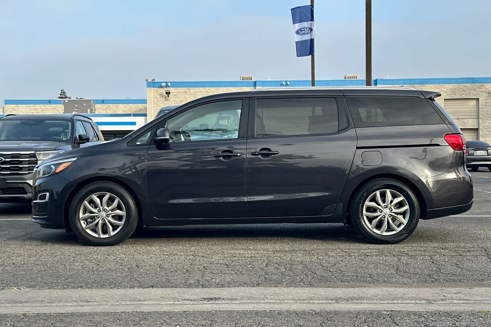 Thumbnail: 2021 Kia Sedona - 5