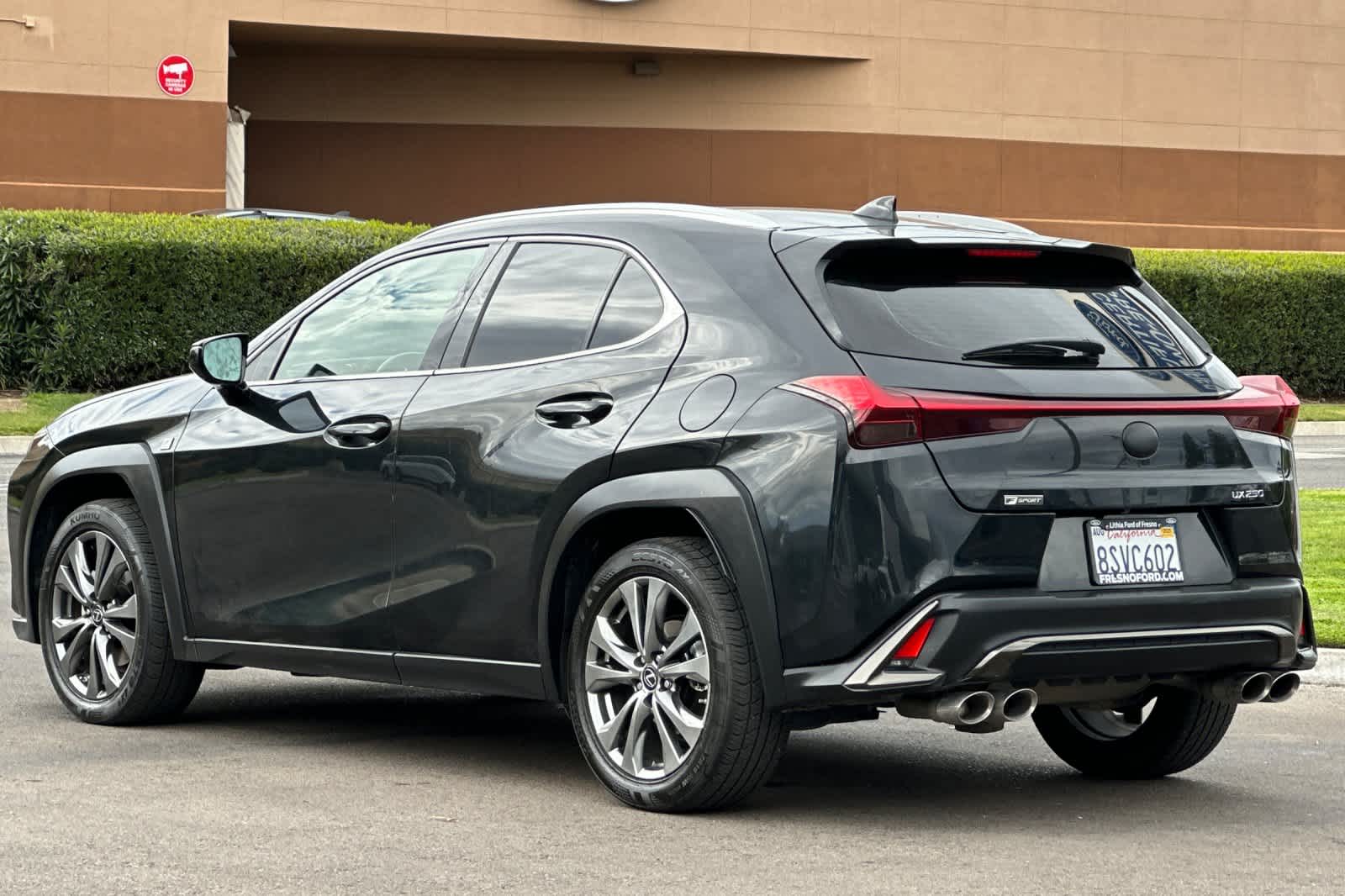 Thumbnail: 2020 Lexus UX - 6