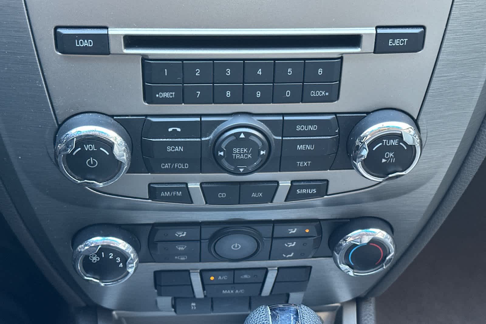 Thumbnail: 2010 Ford Fusion - 18