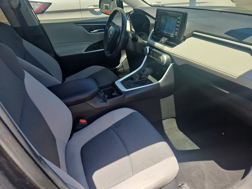 Thumbnail: 2021 Toyota RAV4 - 13