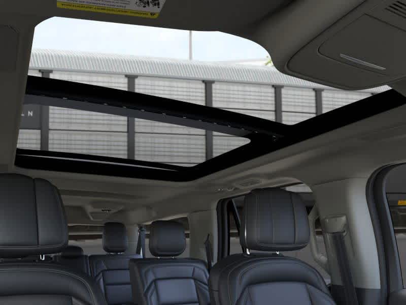 Thumbnail: 2026 Lincoln Navigator L - 23