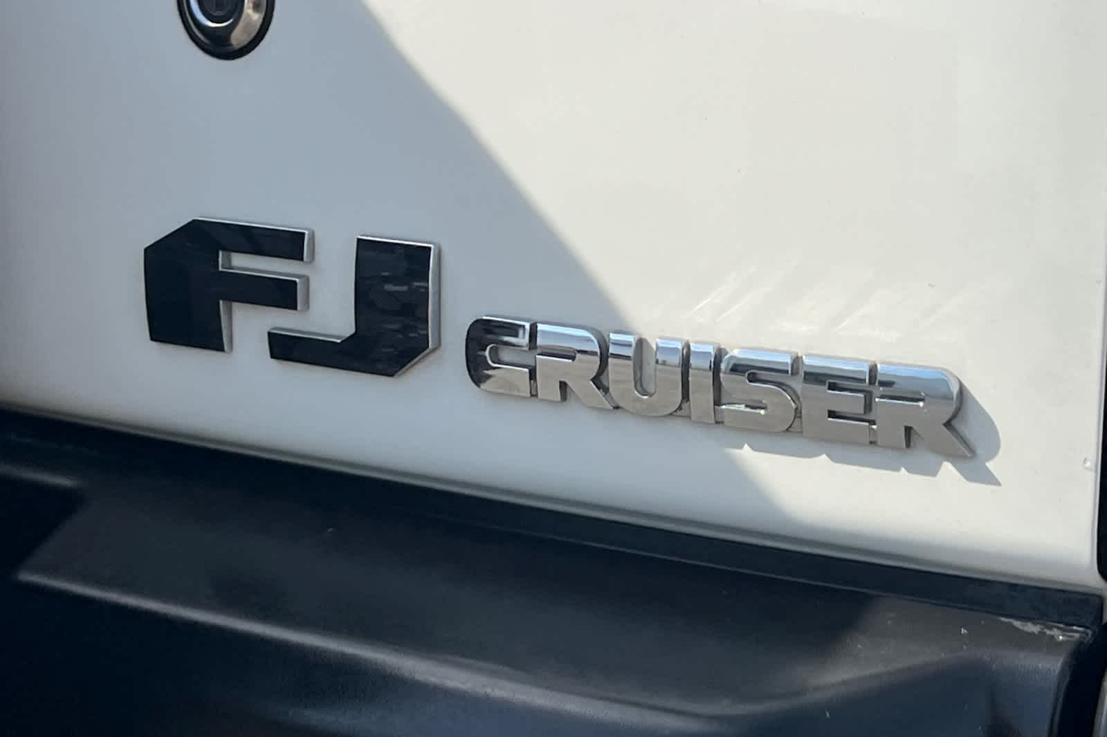 Thumbnail: 2013 Toyota FJ Cruiser - 26