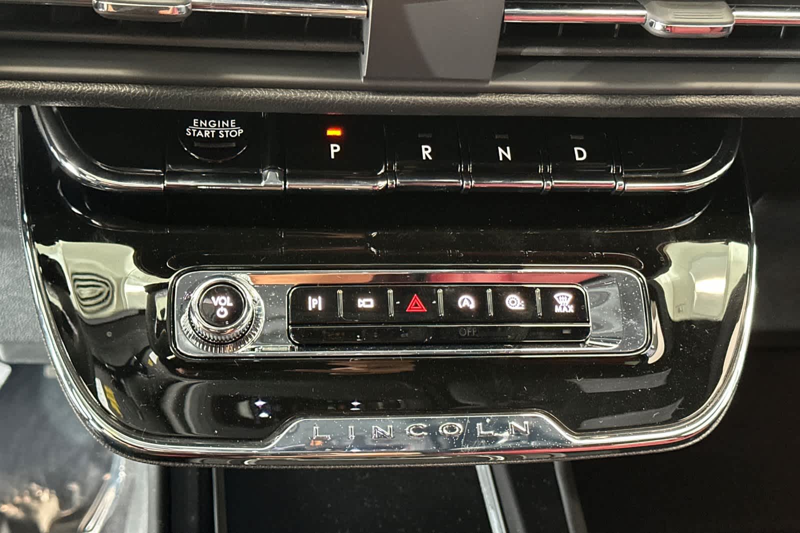 Thumbnail: 2025 Lincoln Corsair - 20