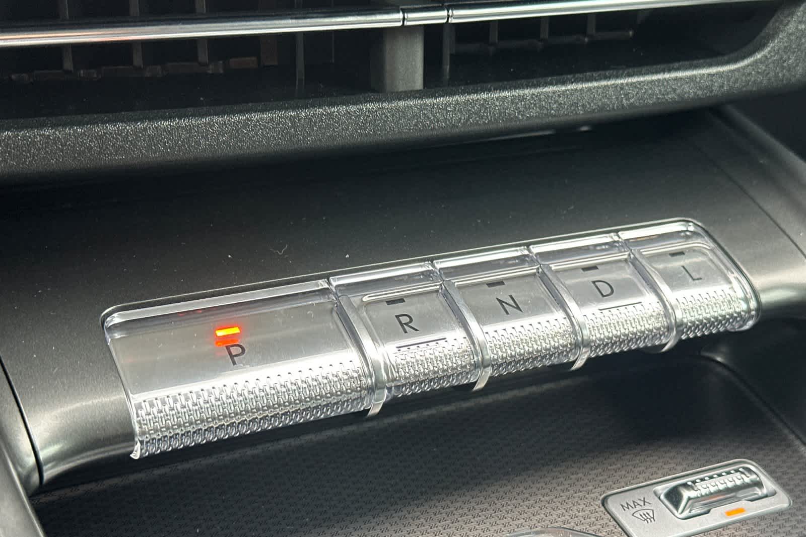 Thumbnail: 2026 Lincoln Nautilus - 22