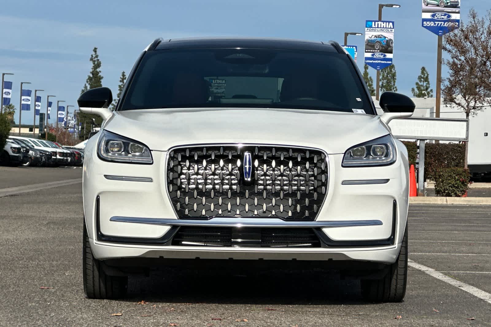 Thumbnail: 2026 Lincoln Corsair - 11