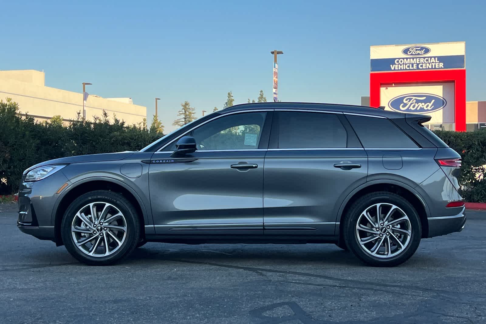 Thumbnail: 2026 Lincoln Corsair - 5