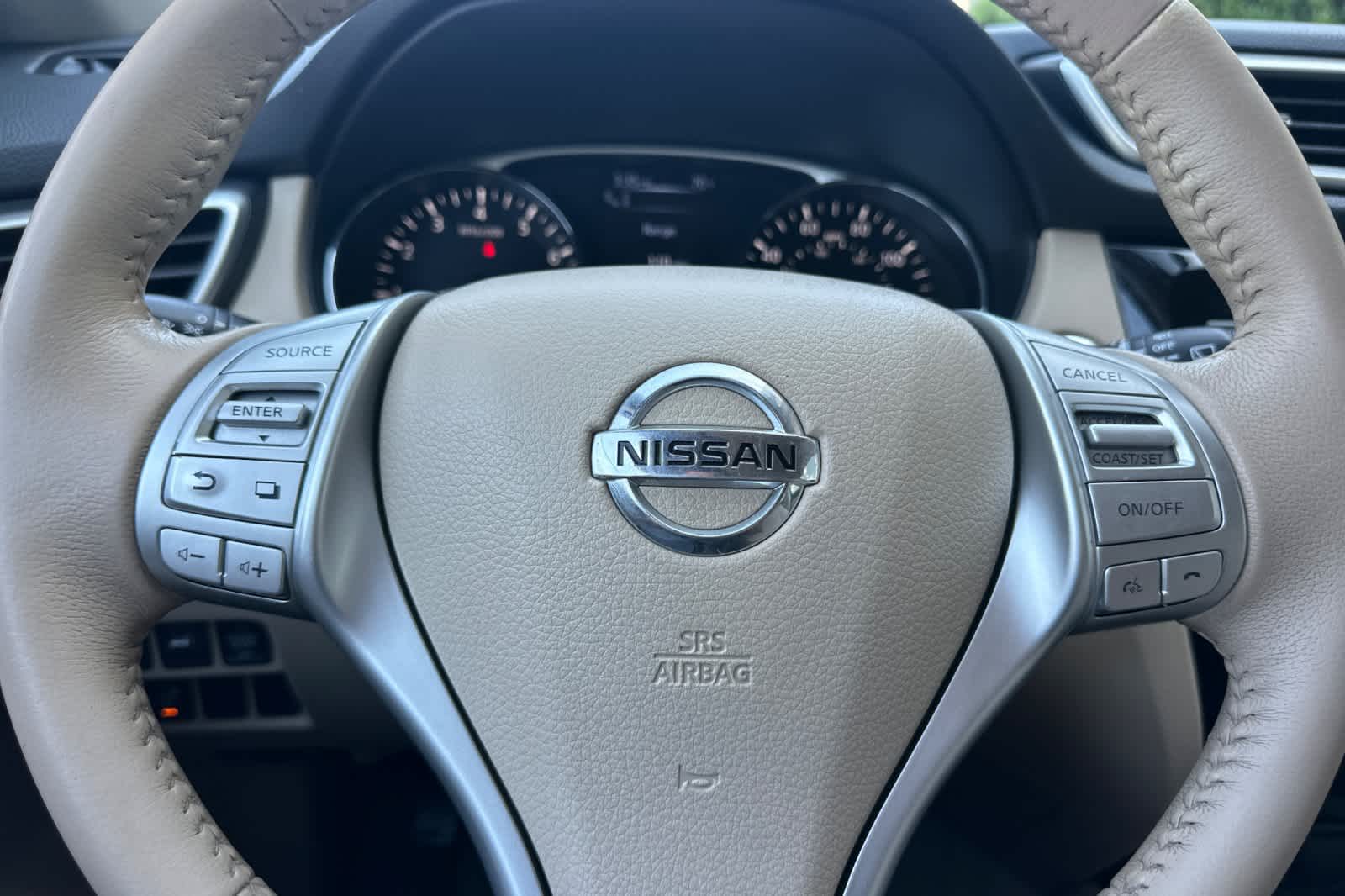 Thumbnail: 2015 Nissan Rogue - 24