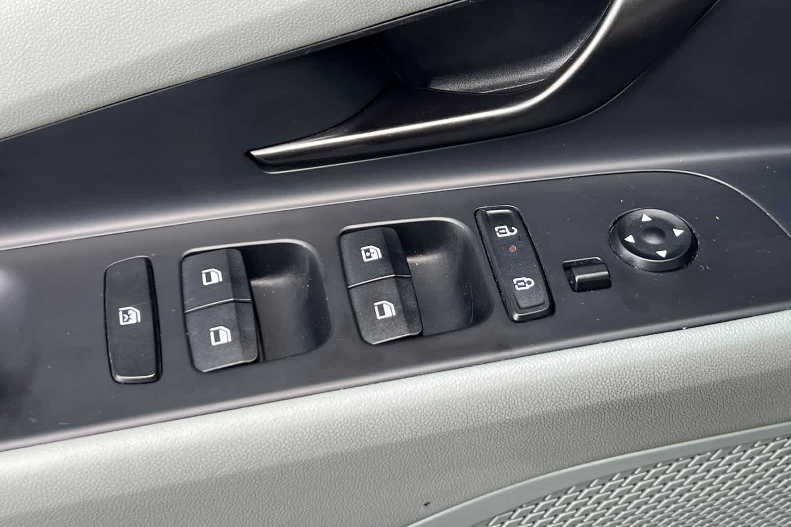 Thumbnail: 2024 Hyundai Elantra - 14