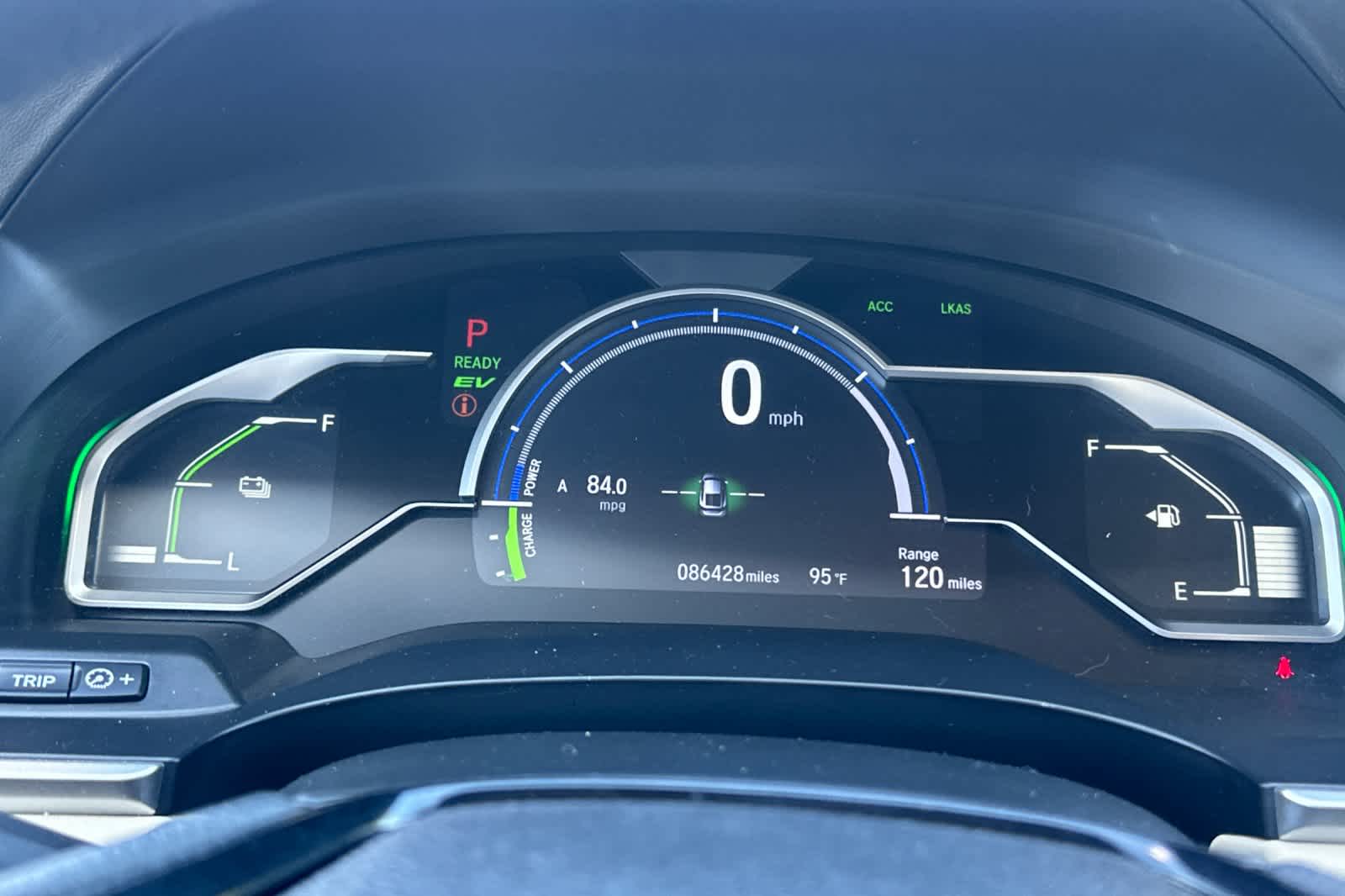 Thumbnail: 2018 Honda Clarity - 23