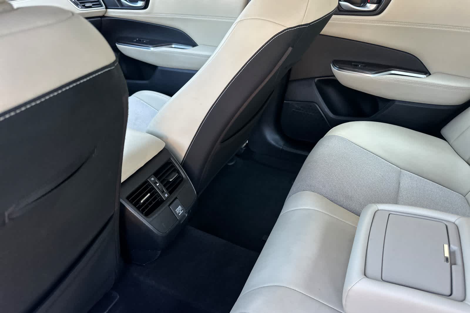Thumbnail: 2018 Honda Clarity - 4