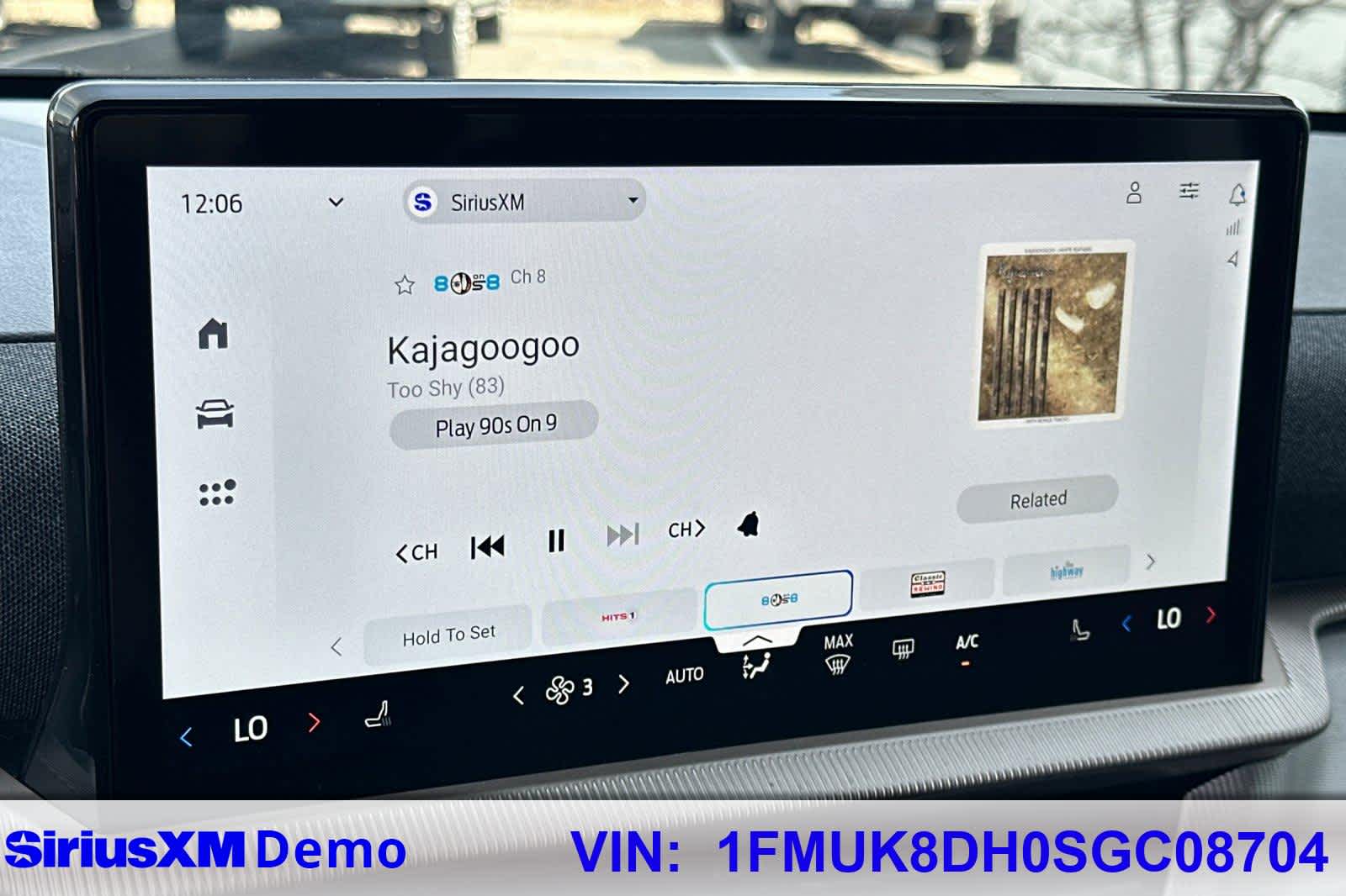 Thumbnail: 2025 Ford Explorer - 30