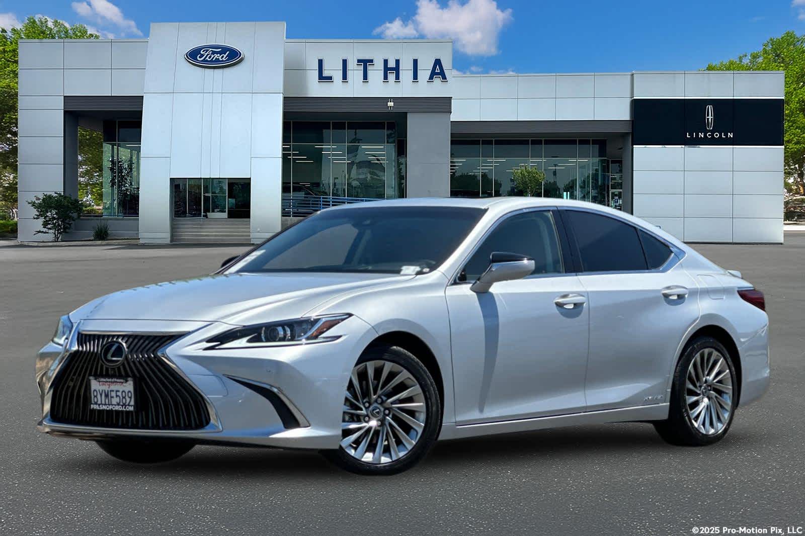 Thumbnail: 2019 Lexus ES - 1