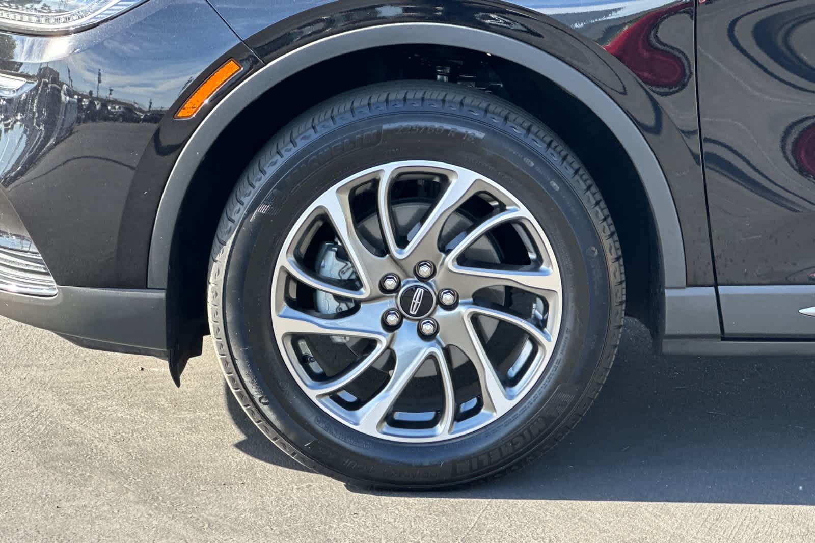 2022 Lincoln Corsair Standard 25