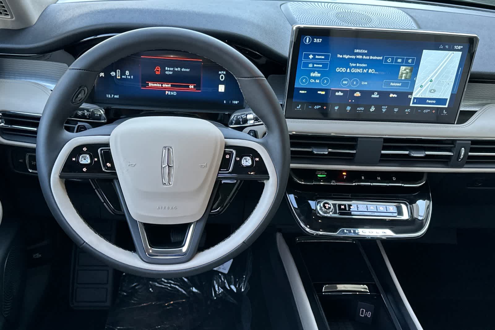 Thumbnail: 2025 Lincoln Corsair - 15