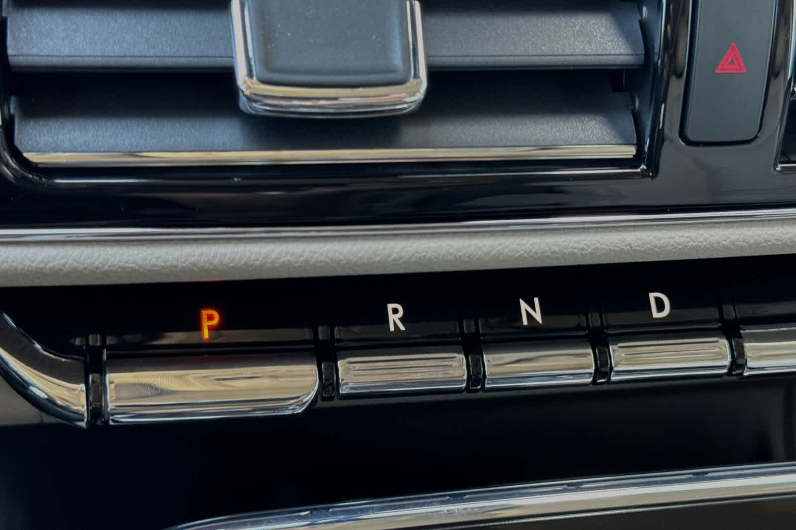 Thumbnail: 2024 Lincoln Navigator - 24