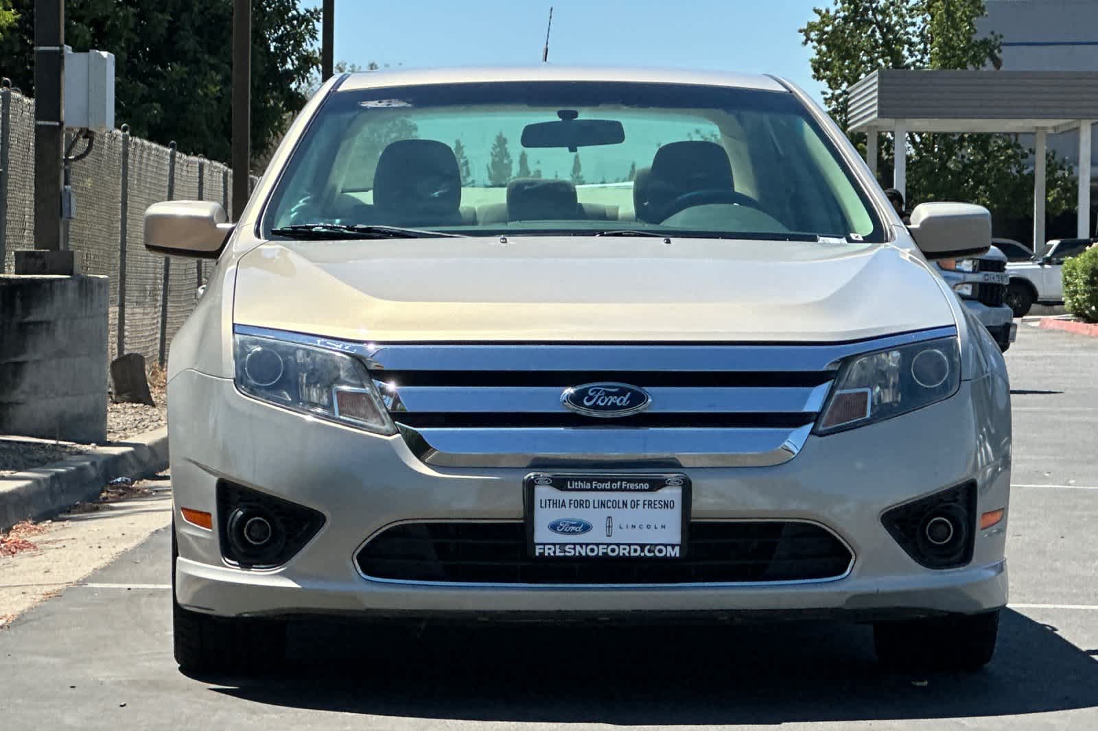 Thumbnail: 2010 Ford Fusion - 10