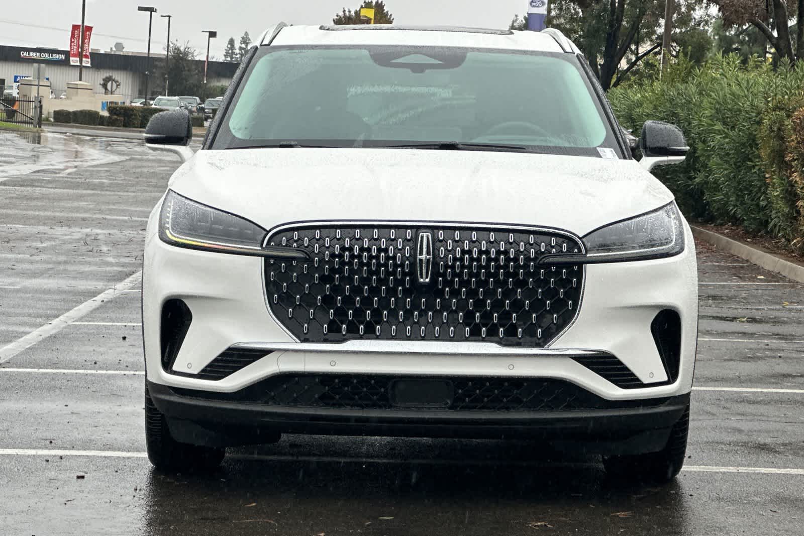 Thumbnail: 2026 Lincoln Aviator - 11