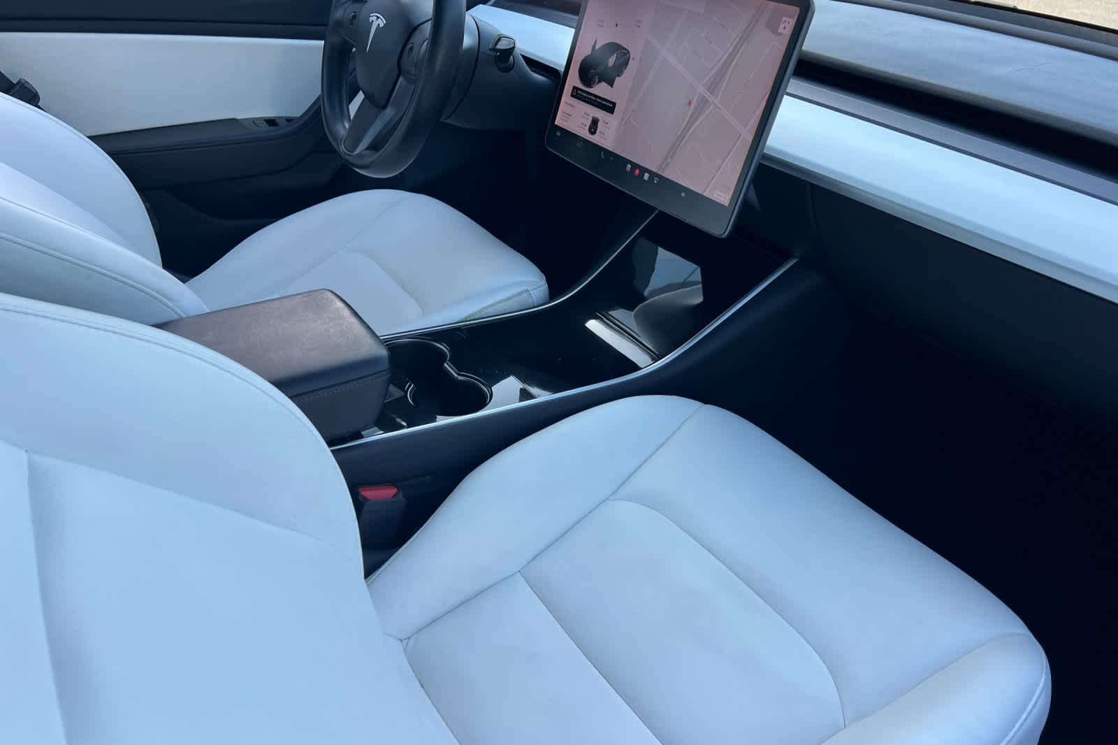 Thumbnail: 2019 Tesla Model 3 - 15