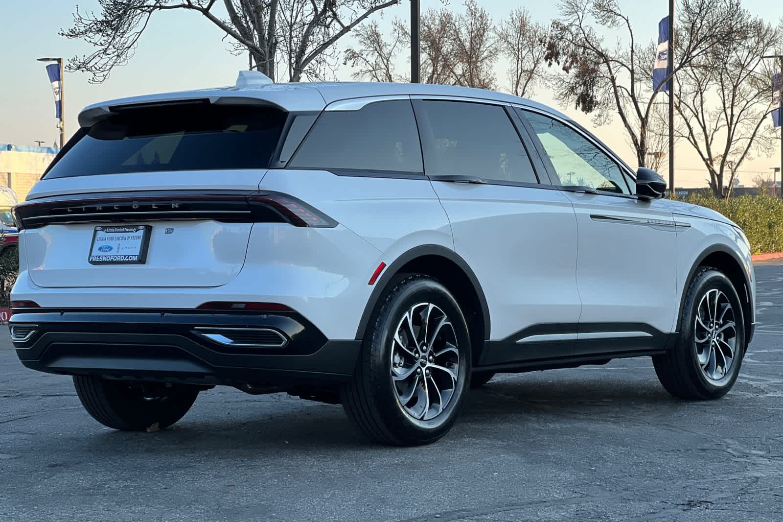 Thumbnail: 2026 Lincoln Nautilus - 2