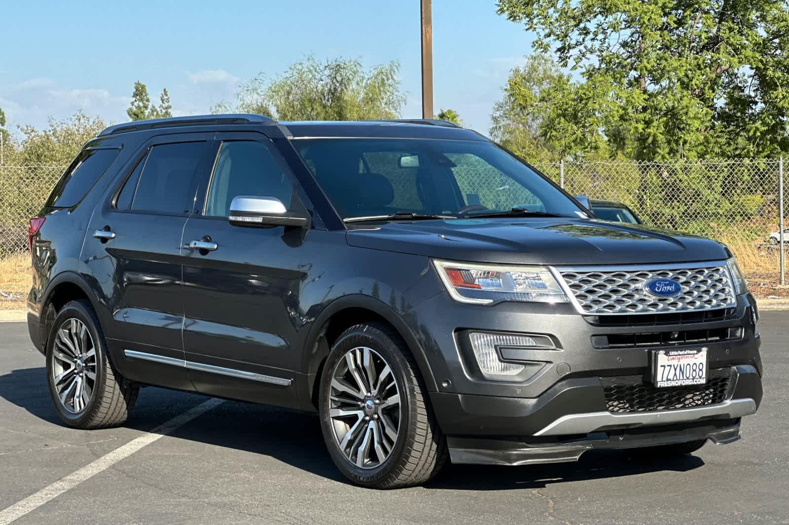 Thumbnail: 2017 Ford Explorer - 9