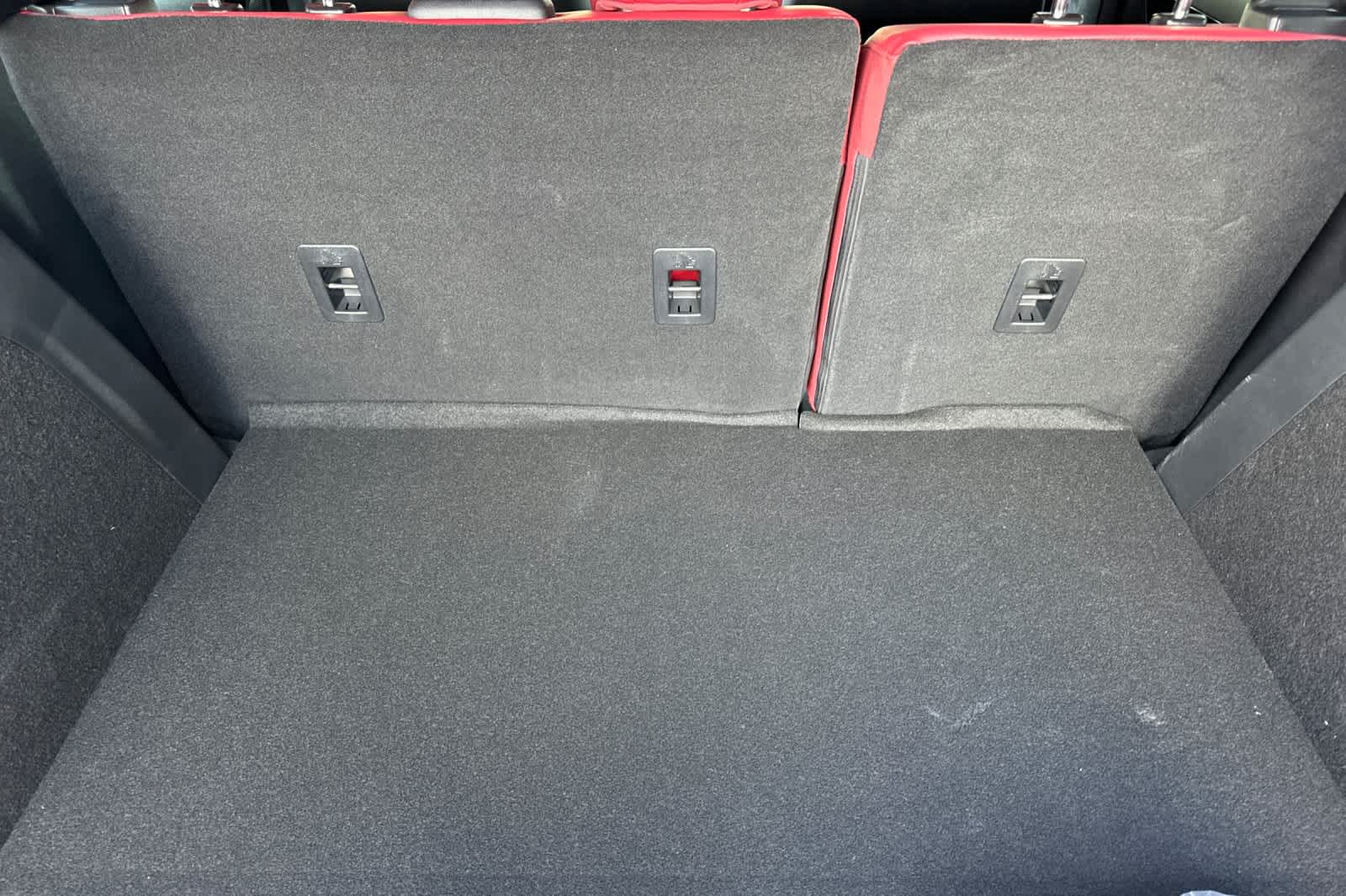 Thumbnail: 2025 Lincoln Corsair - 16