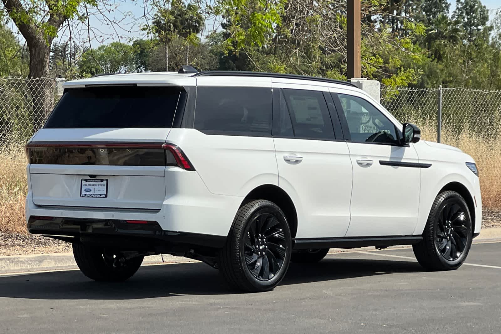 Thumbnail: 2026 Lincoln Navigator - 2