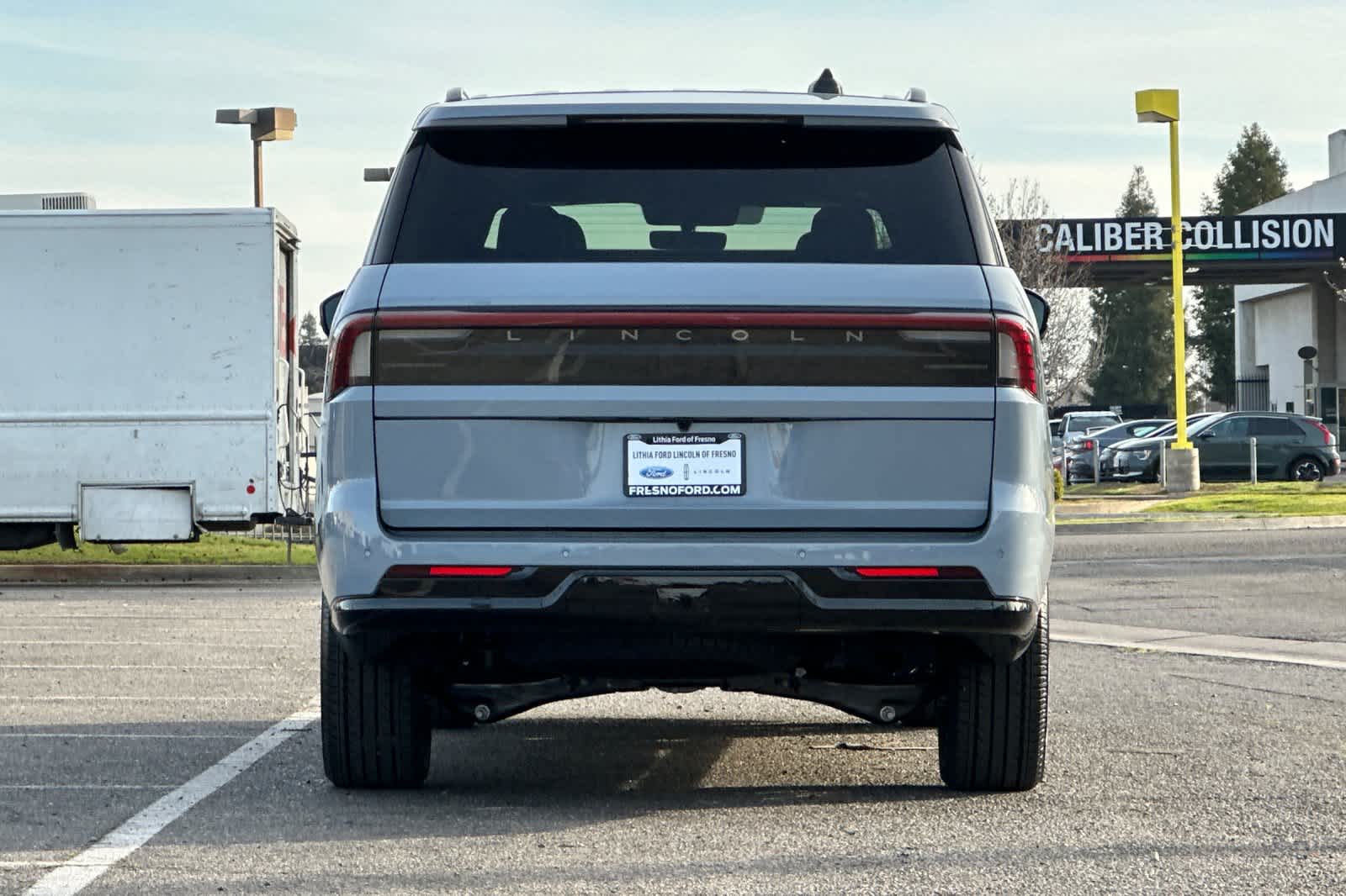 Thumbnail: 2026 Lincoln Navigator L - 7