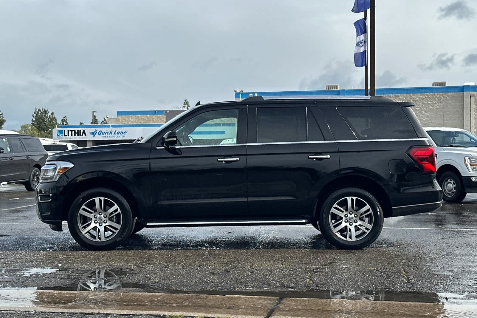 Thumbnail: 2023 Ford Expedition - 5