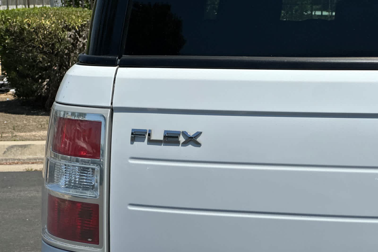 2014 Ford Flex SE 24