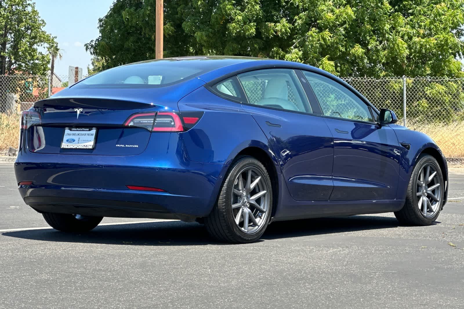 Used 2022 Tesla Model 3 Long Range with VIN 5YJ3E1EB5NF154257 for sale in Fresno, CA