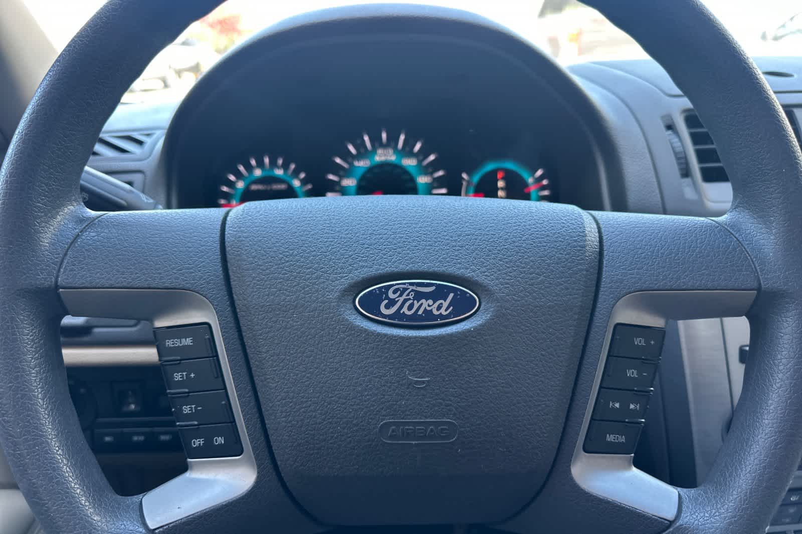 Thumbnail: 2010 Ford Fusion - 20