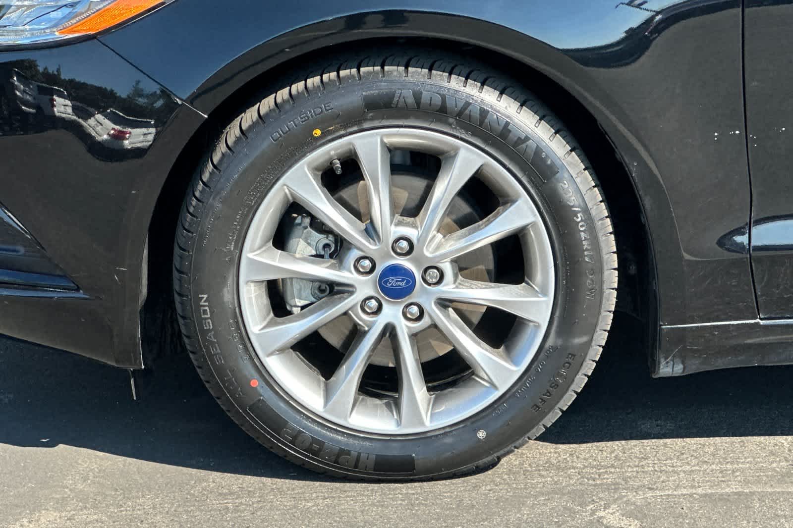Thumbnail: 2017 Ford Fusion - 25