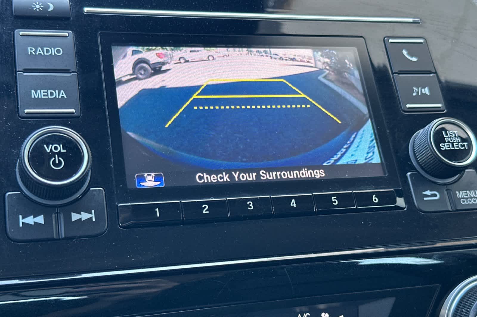 Thumbnail: 2020 Honda CR-V - 20