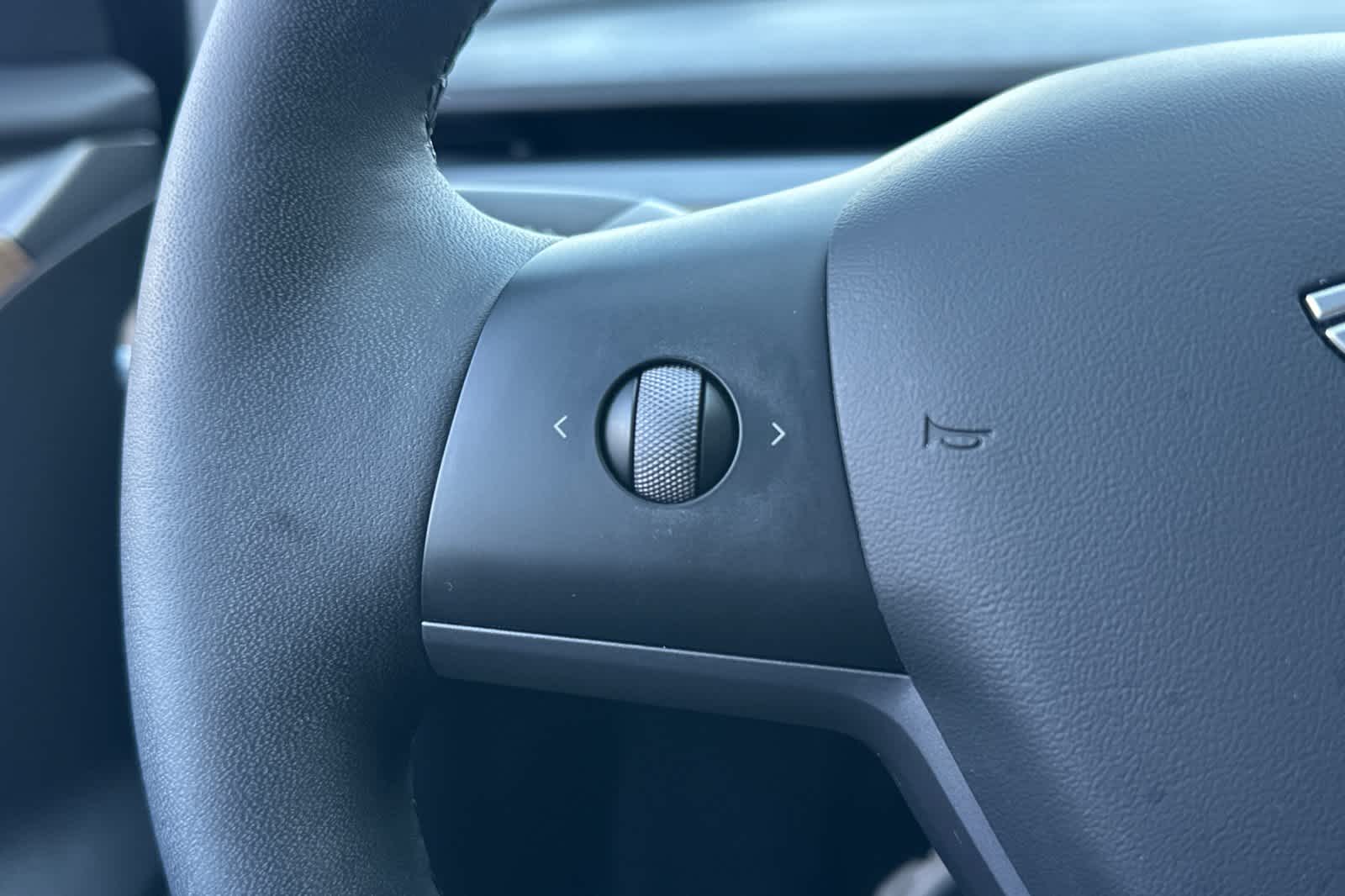 Thumbnail: 2022 Tesla Model 3 - 25