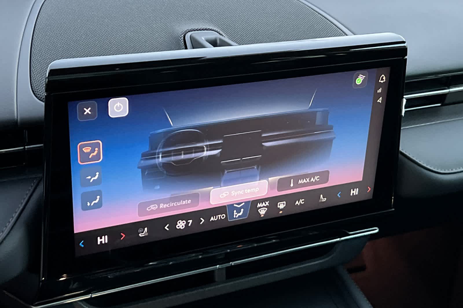 Thumbnail: 2026 Lincoln Nautilus - 22