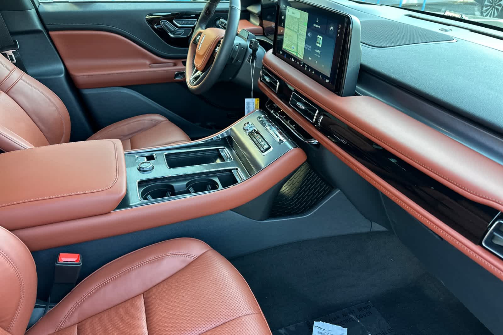 Thumbnail: 2025 Lincoln Aviator - 18