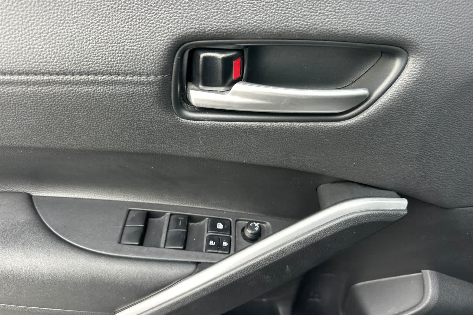 Thumbnail: 2023 Toyota Corolla Cross - 12