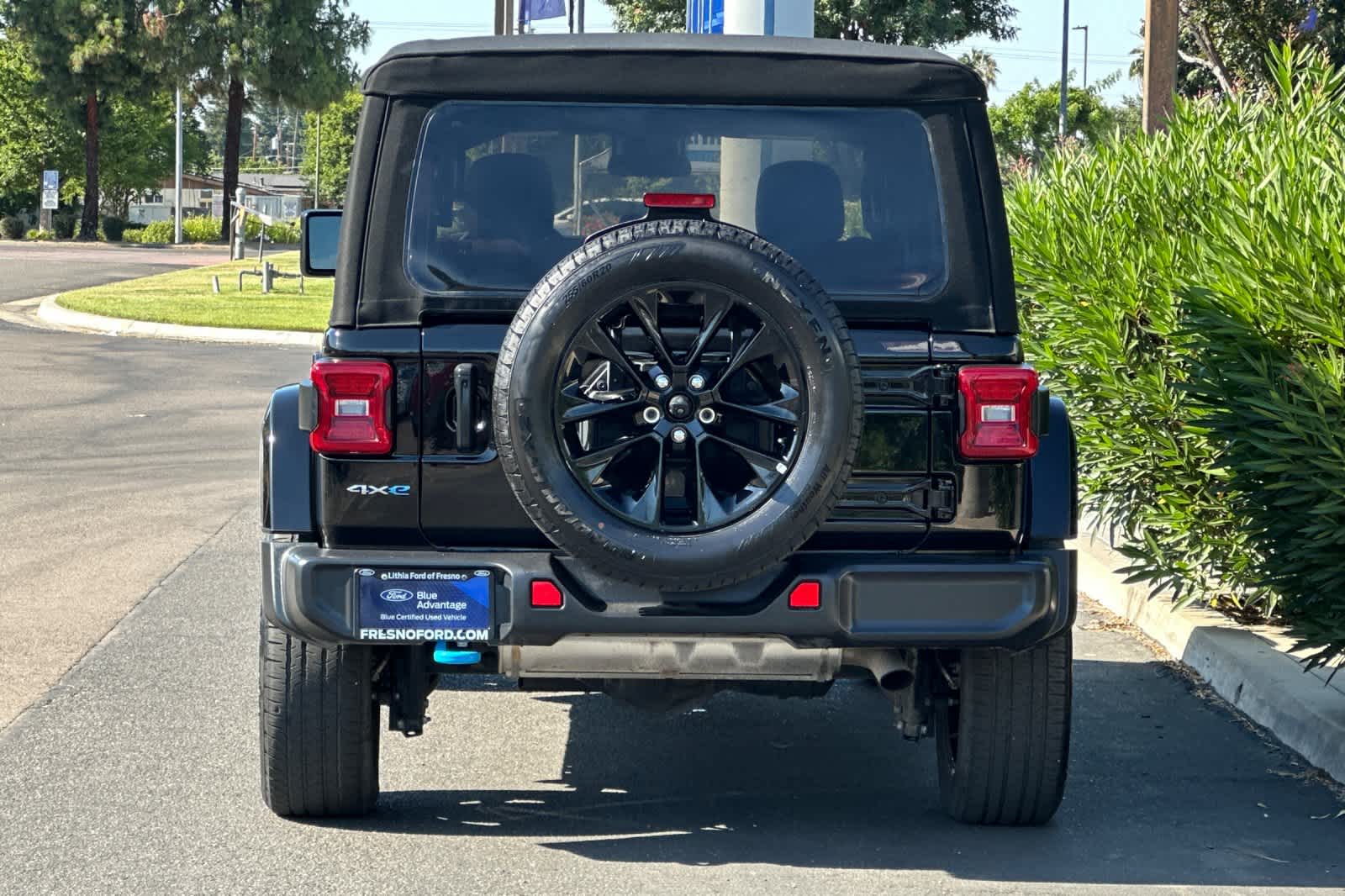 Thumbnail: 2024 Jeep Wrangler - 7