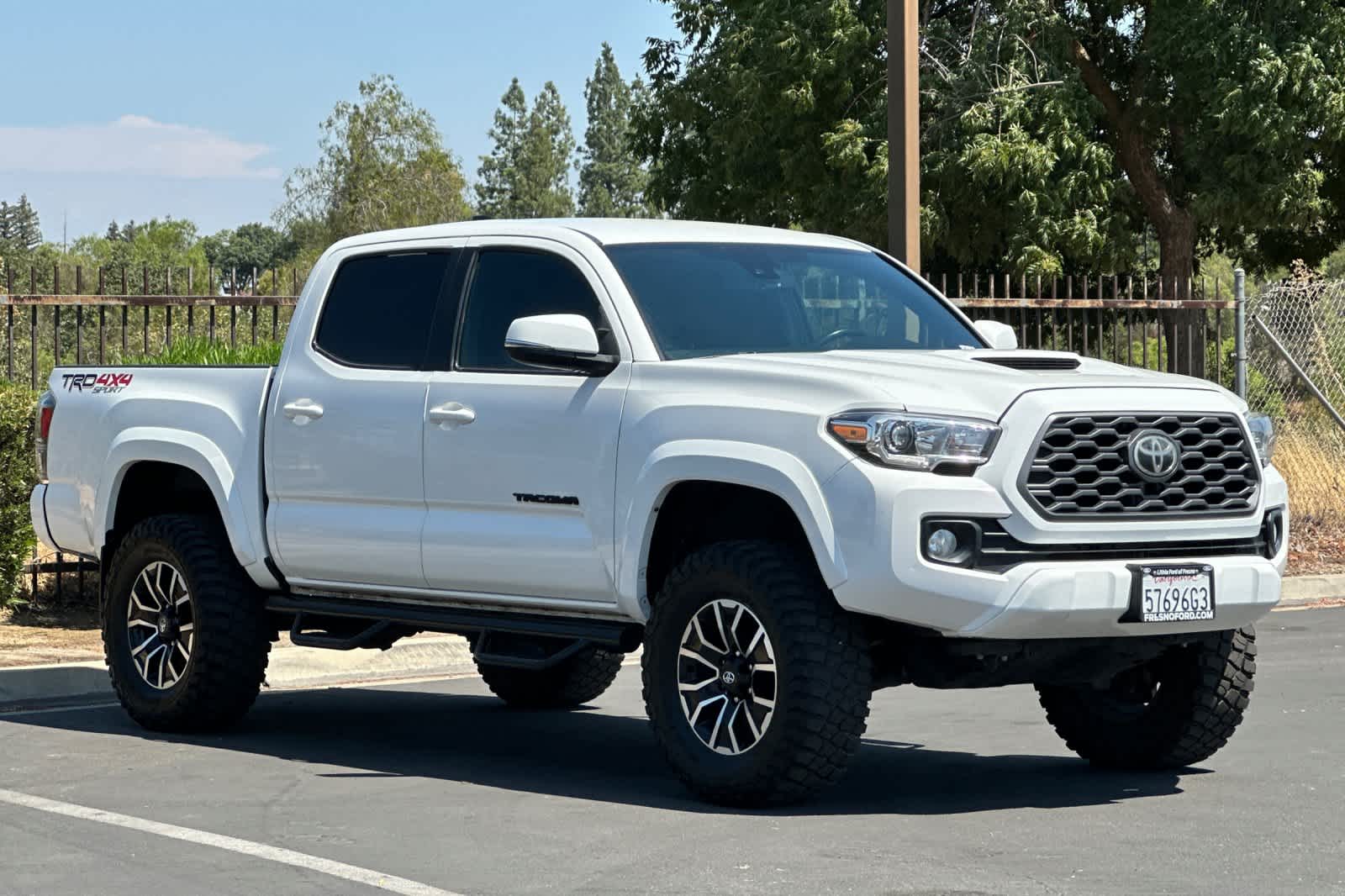 Thumbnail: 2021 Toyota Tacoma - 9