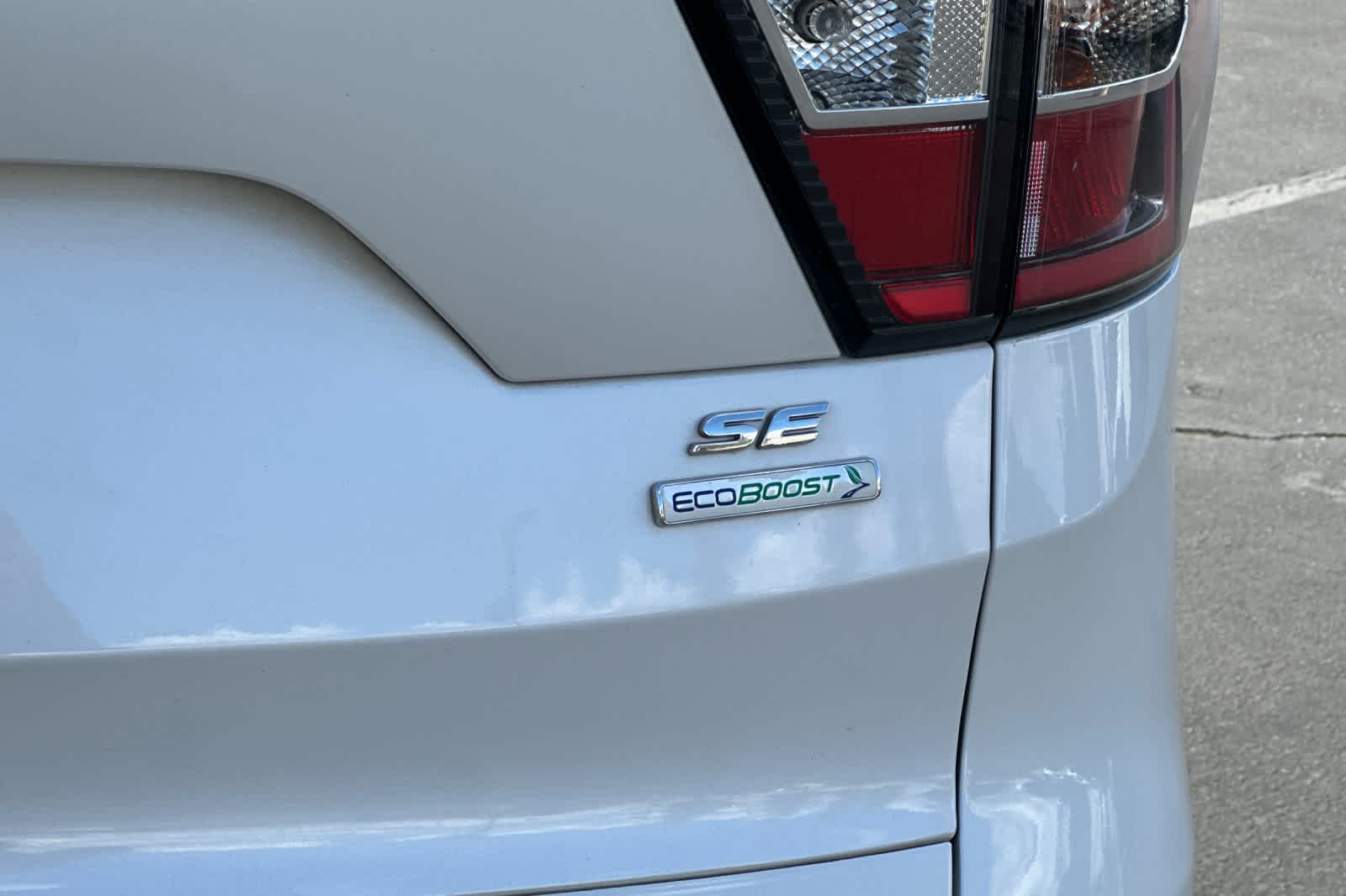 Thumbnail: 2017 Ford Escape - 26