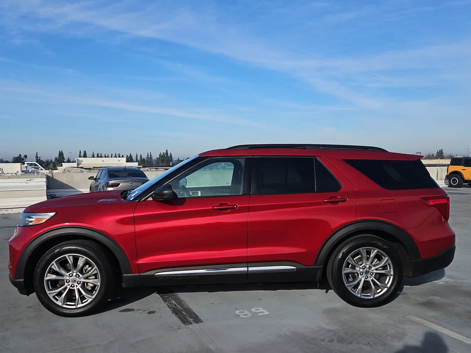 Thumbnail: 2020 Ford Explorer - 5