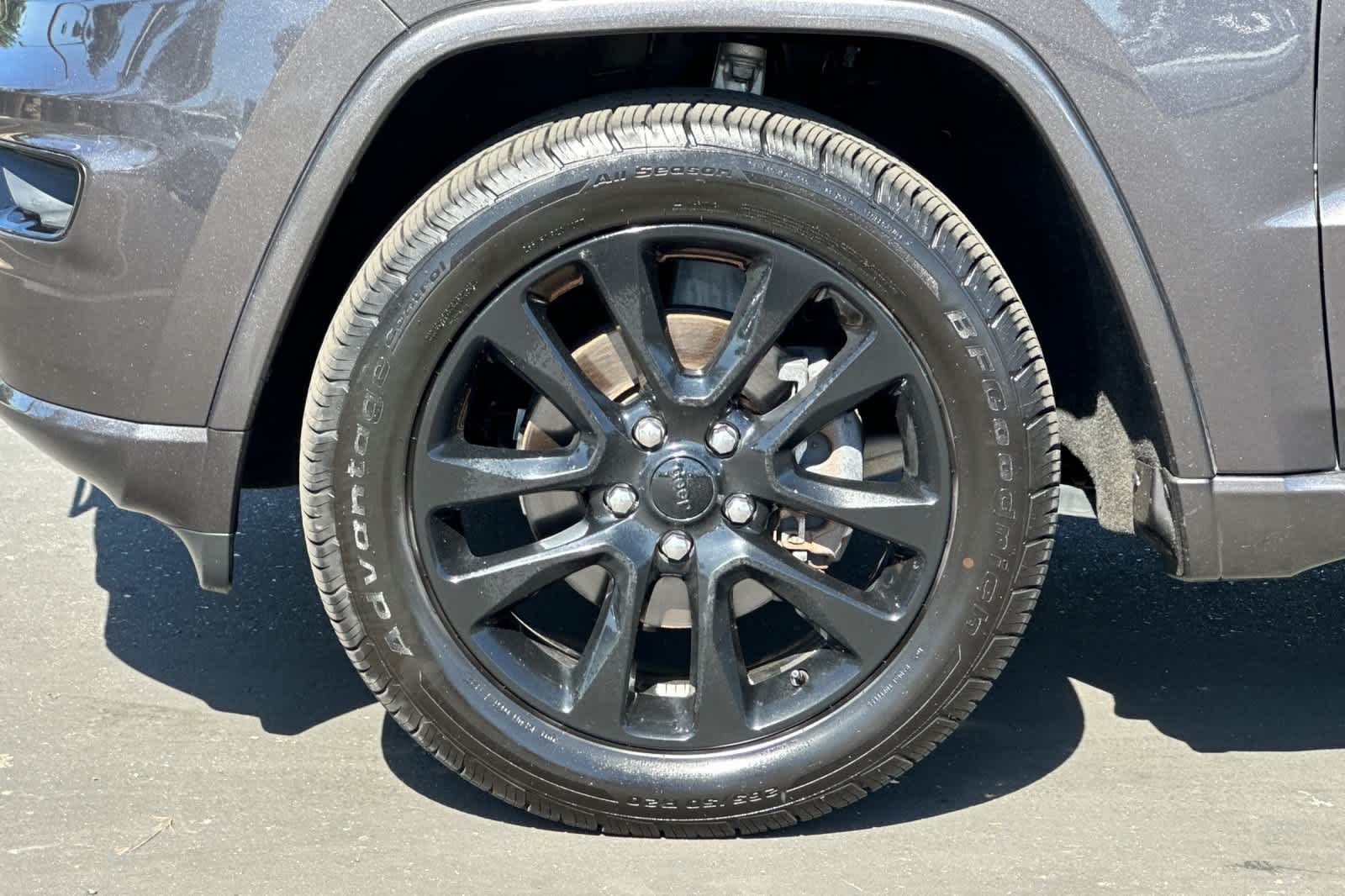 Thumbnail: 2018 Jeep Grand Cherokee - 26
