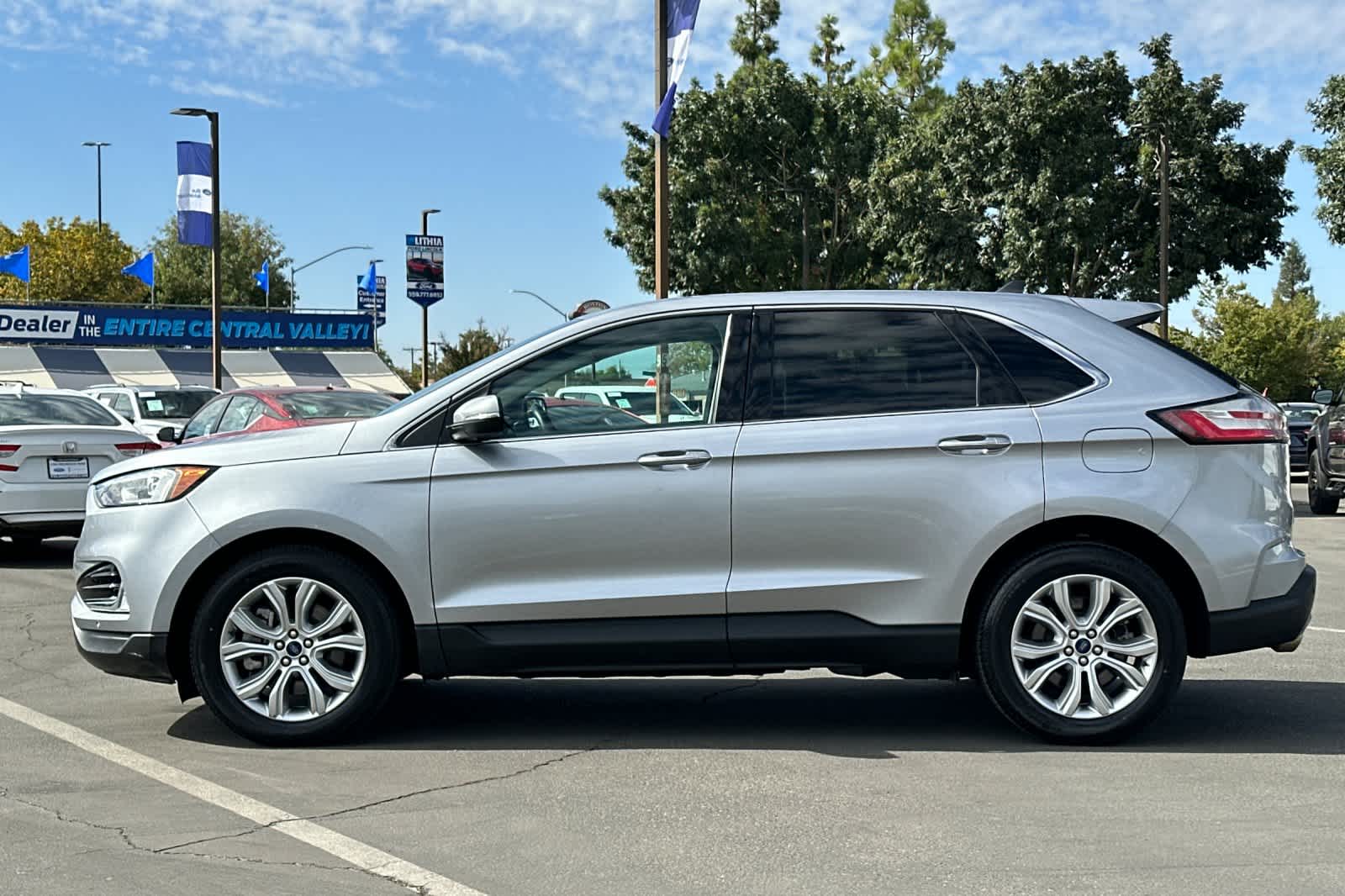 Thumbnail: 2022 Ford Edge - 5